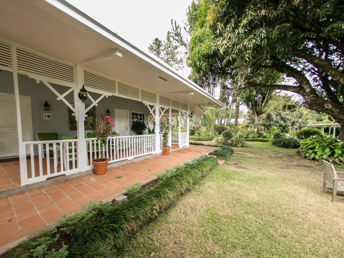 Porch terrace at Hotel Panamonte in the Chiriqui region of Panama