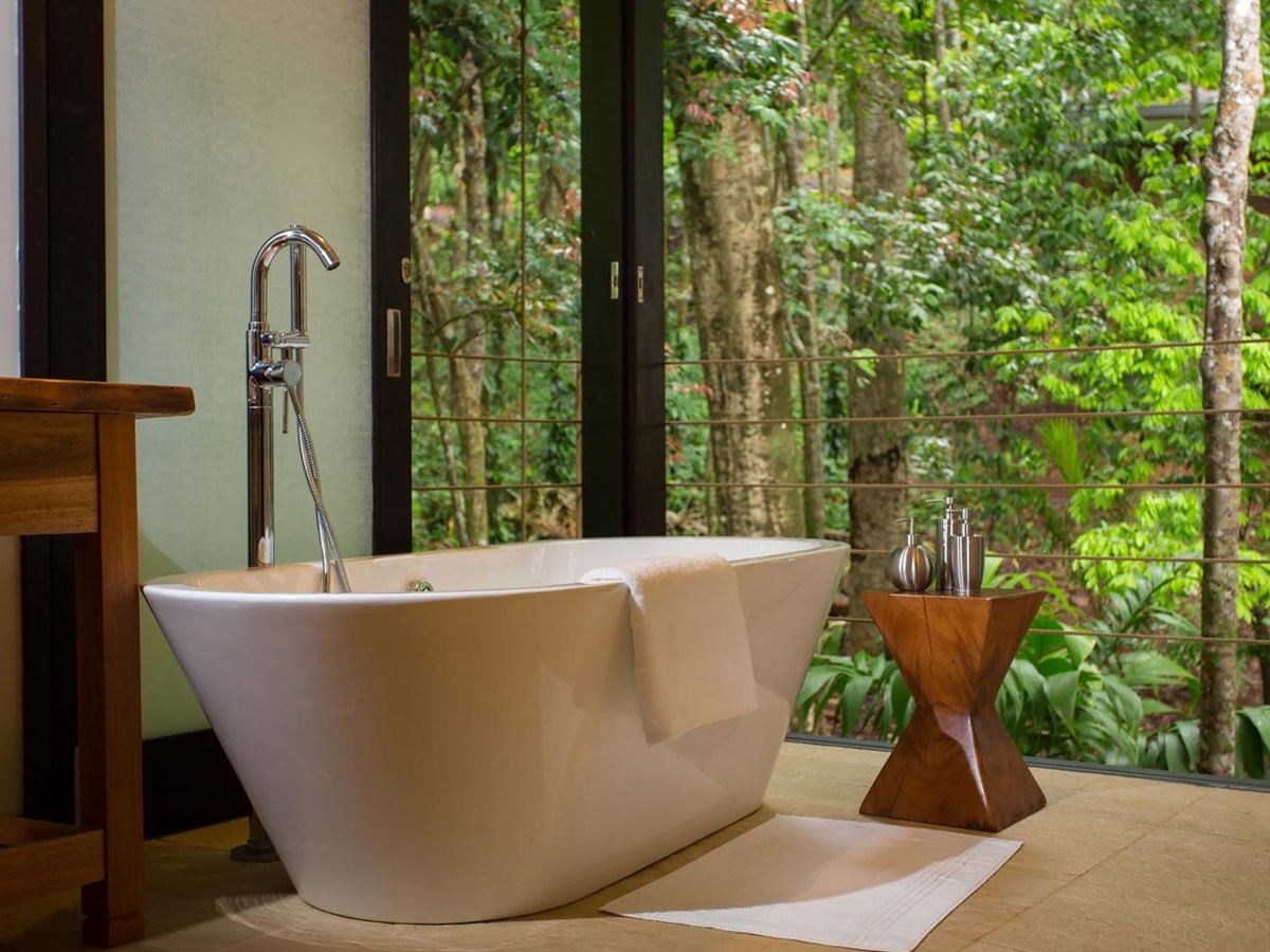 Villa Estate bathroom at Isla Palenque in the Chiriqui region of Panama