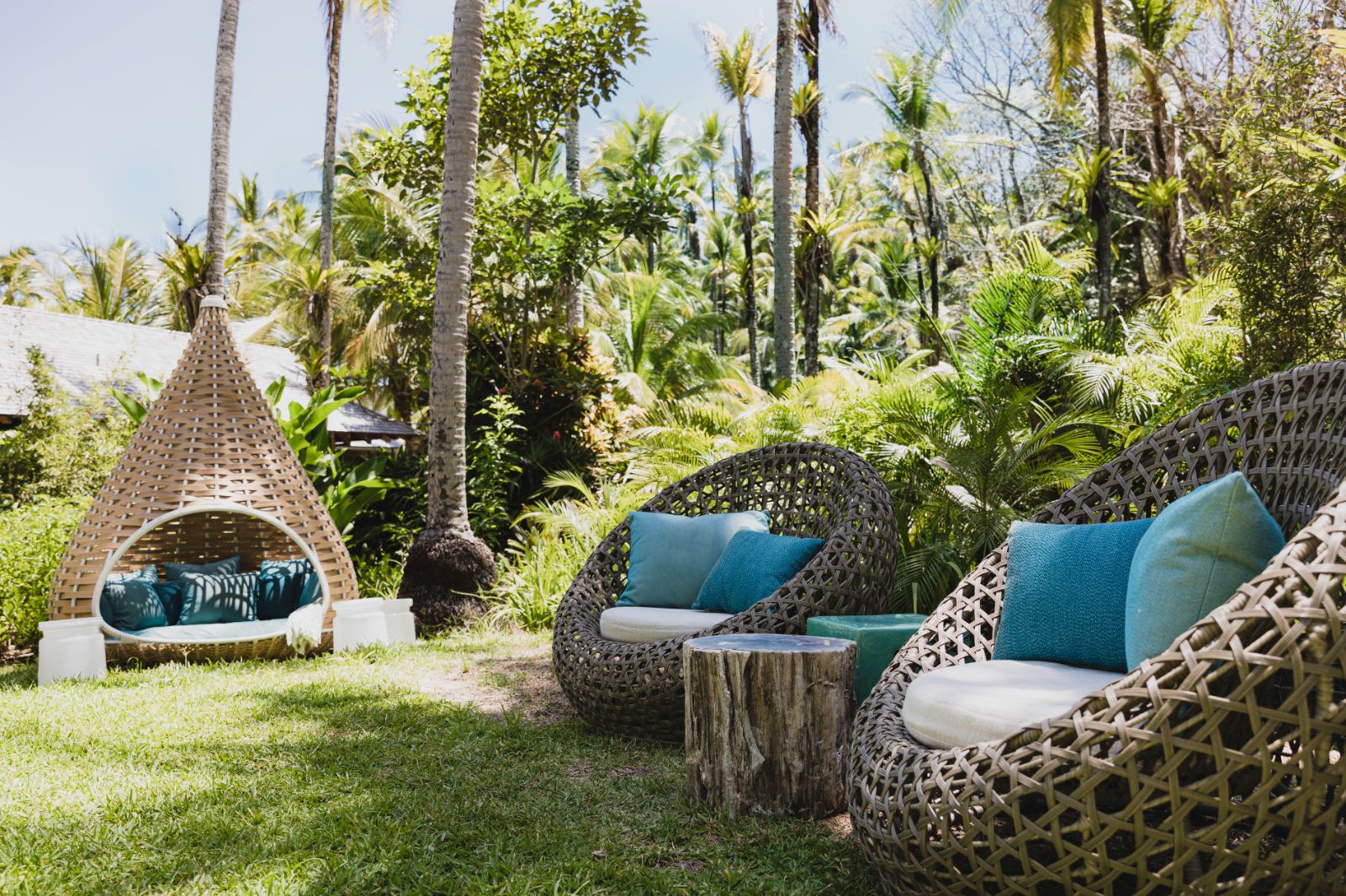 Hummingbird garden area seating at Islas Secas resort in Panama