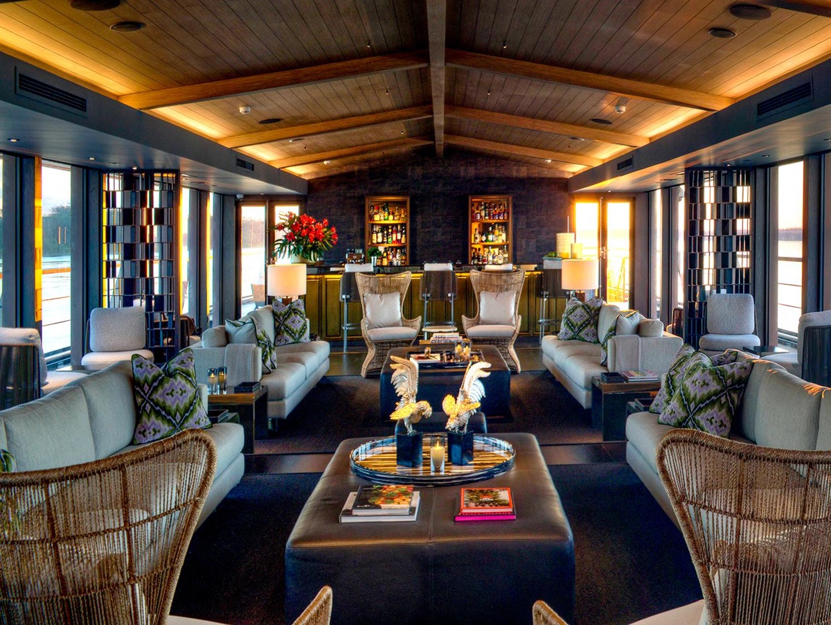 Indoor lounge and bar onboard the Aqua Nera river cruiser on the Peruvian Amazon