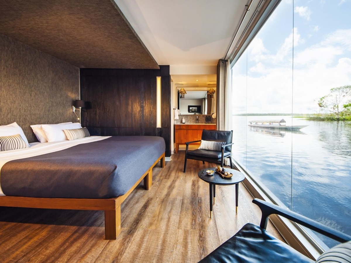 Design Suite on board Aria Amazon in Peru