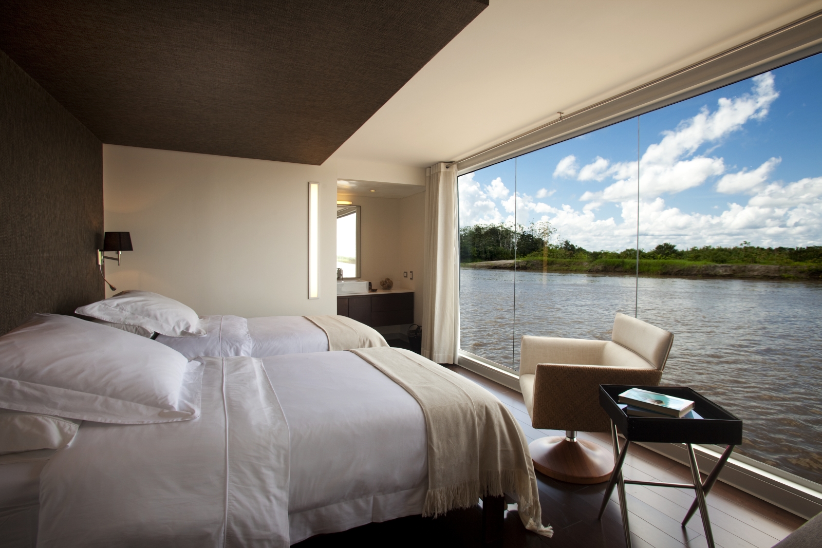 Design Suite on board Aria Amazon in Peru