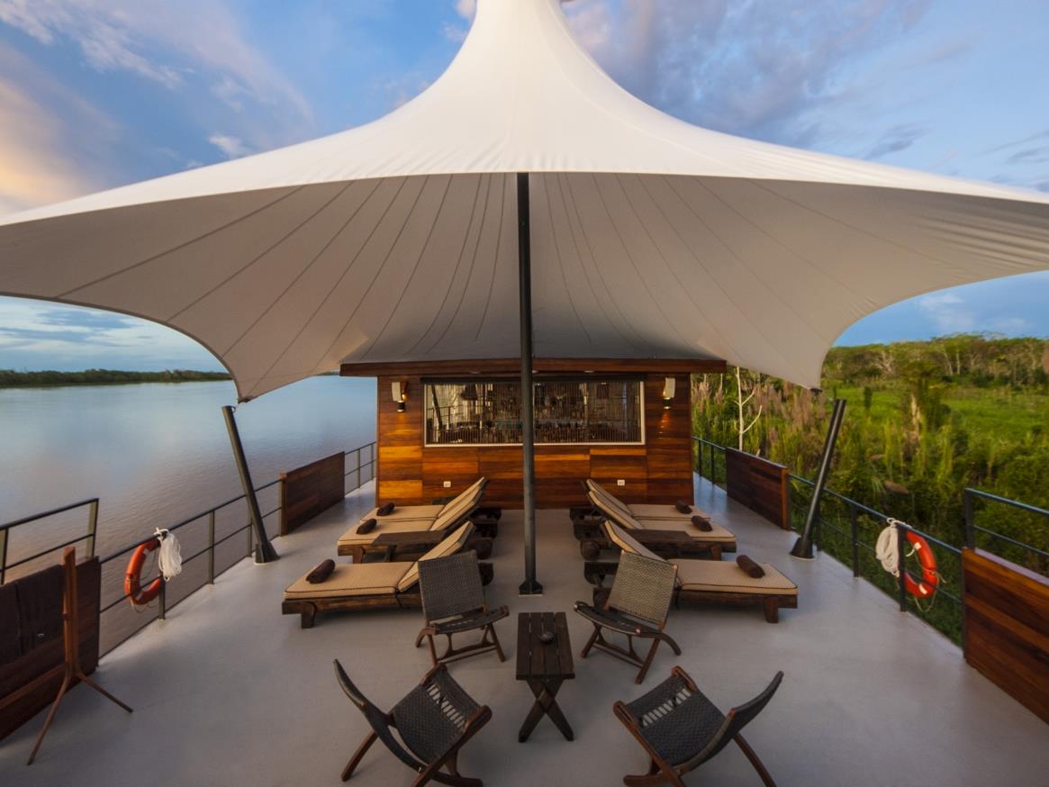 Outdoor Lounge on board Aria Amazon in Peru