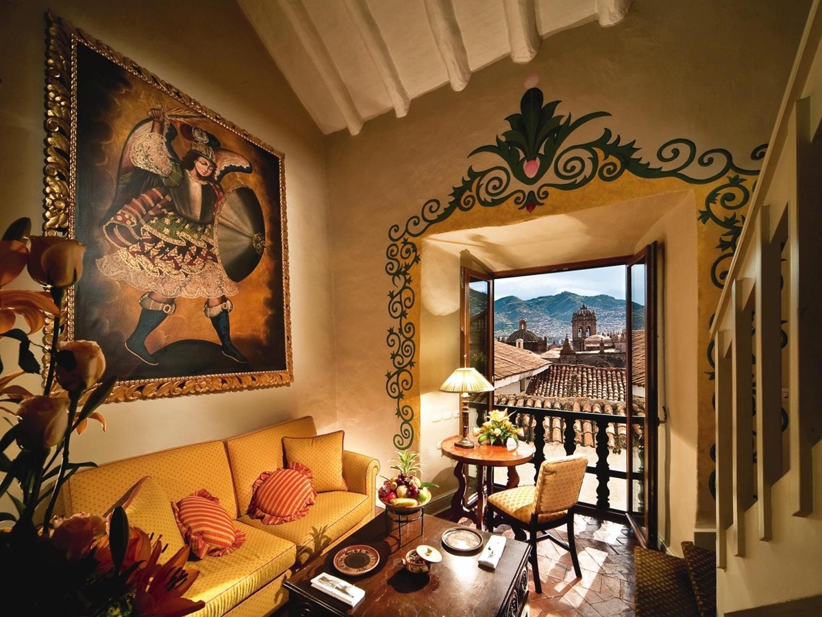 Lounge at elmond Monasterio in Peru