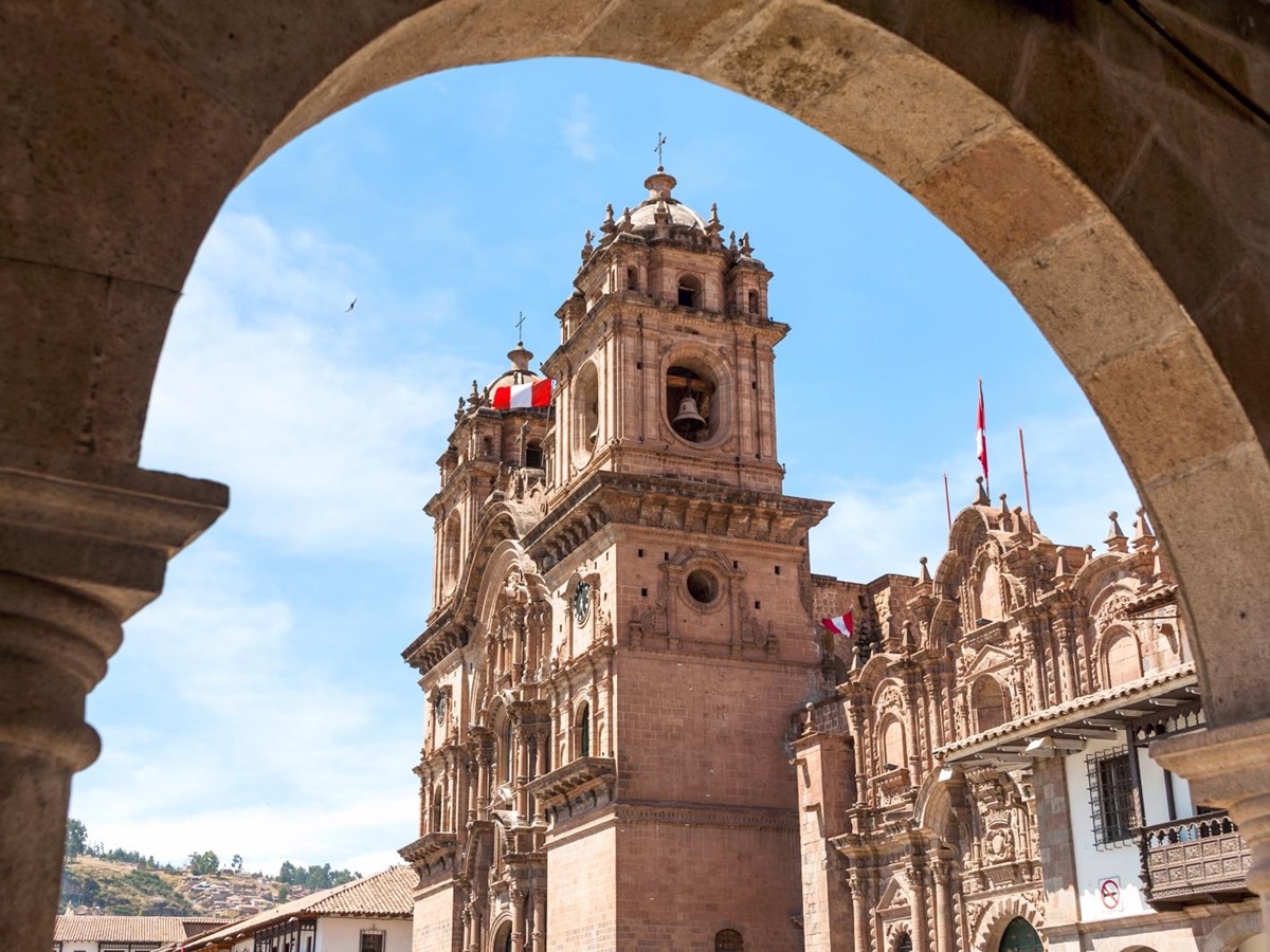Cusco Arch way near Belmond Palacio Nazarenas in Peru