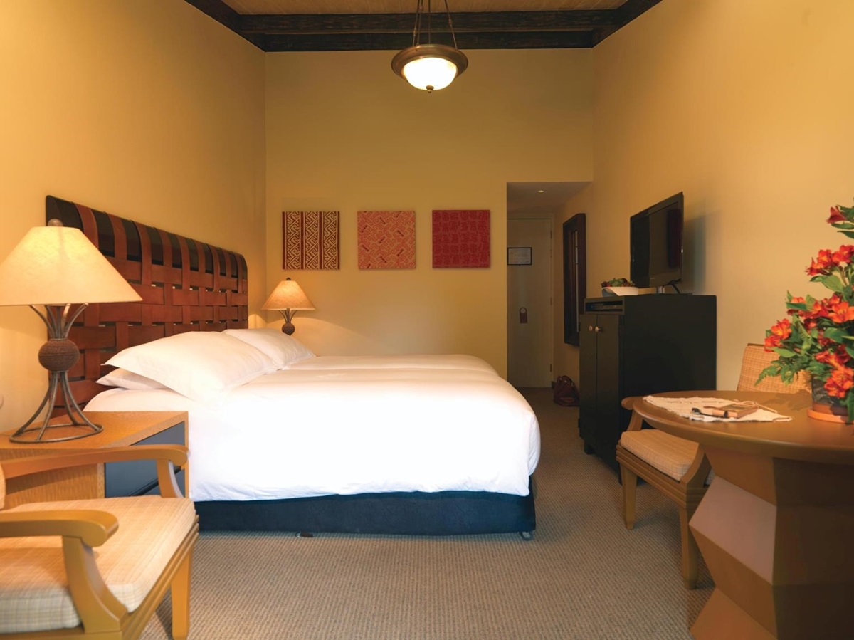 Bedroom at Belmond Sanctuary Lodge in Peru