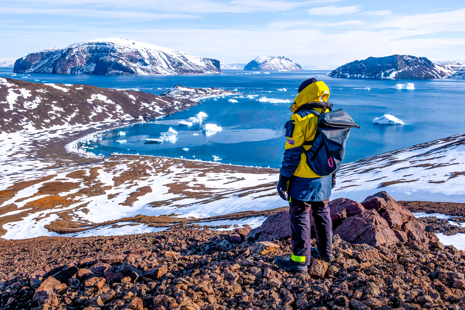 Trekking around the Weddell Sea in Antarctica