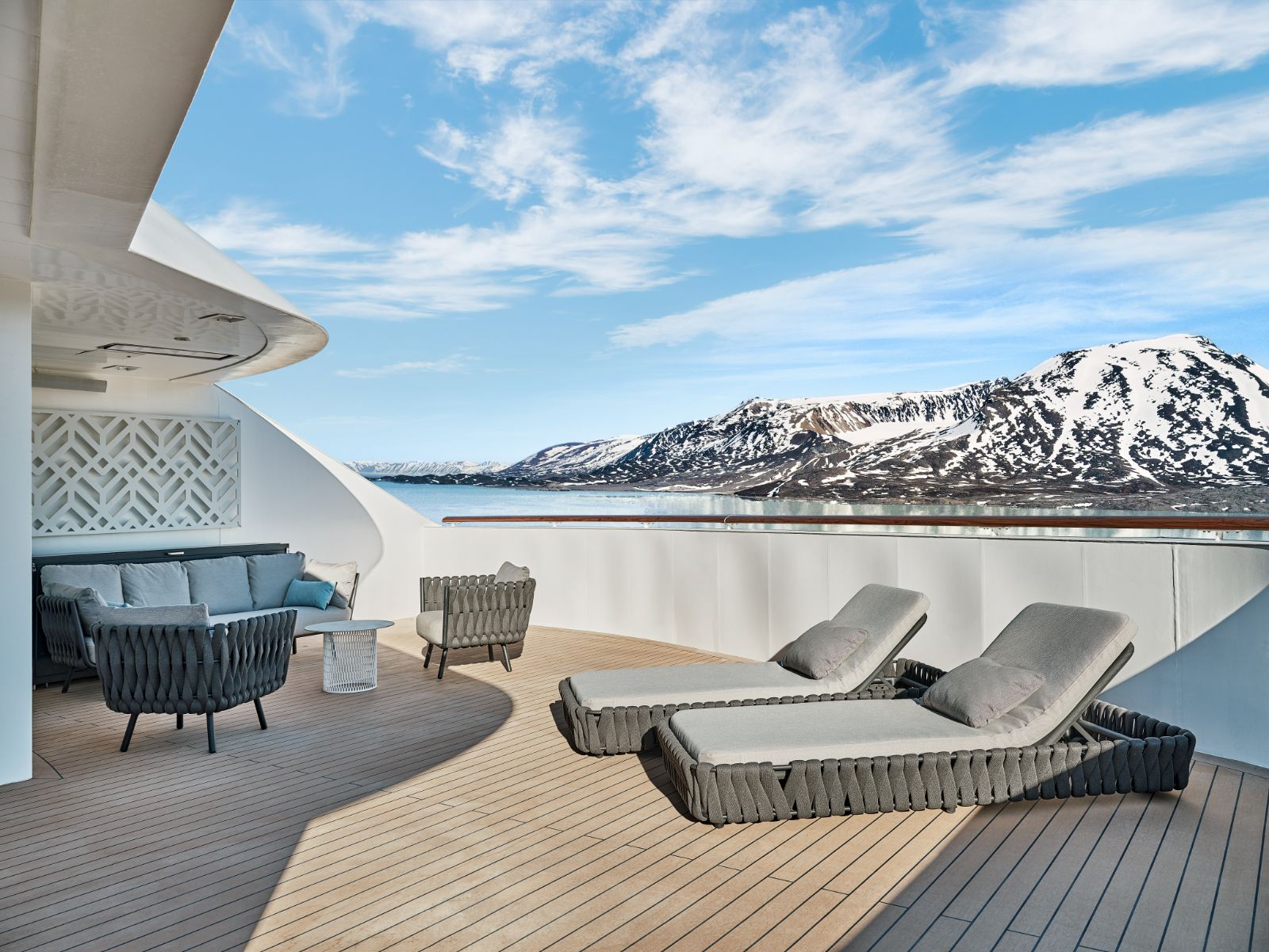 Owner Suite balcony onboard the SIlversea Silver Endeavour in the Arctic