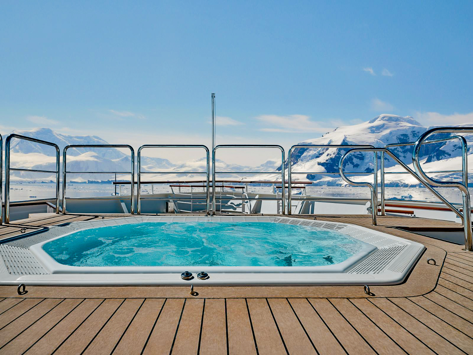 Whirlpool onboard the Silver Endeavour by Silversea in the Arctic