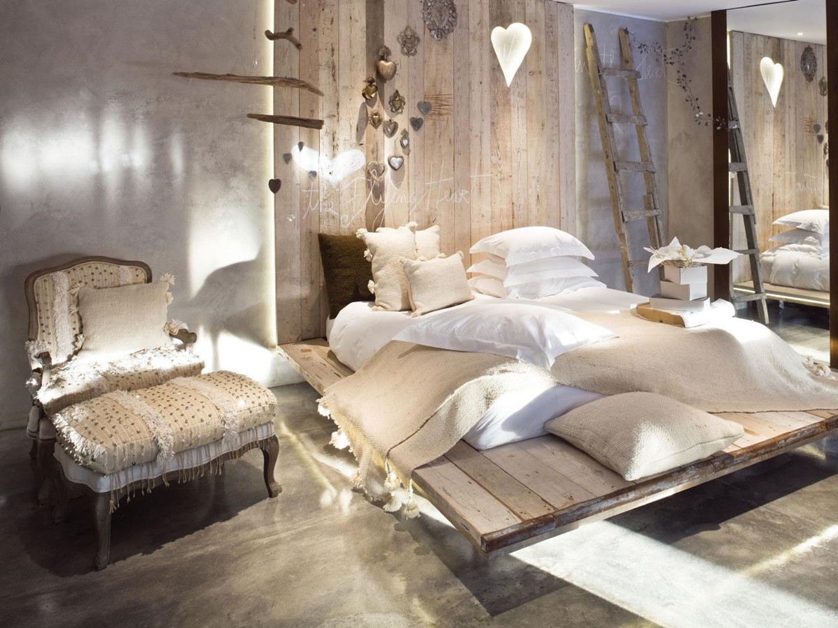 Double bedroom in Arejas do Seixo, Portugal