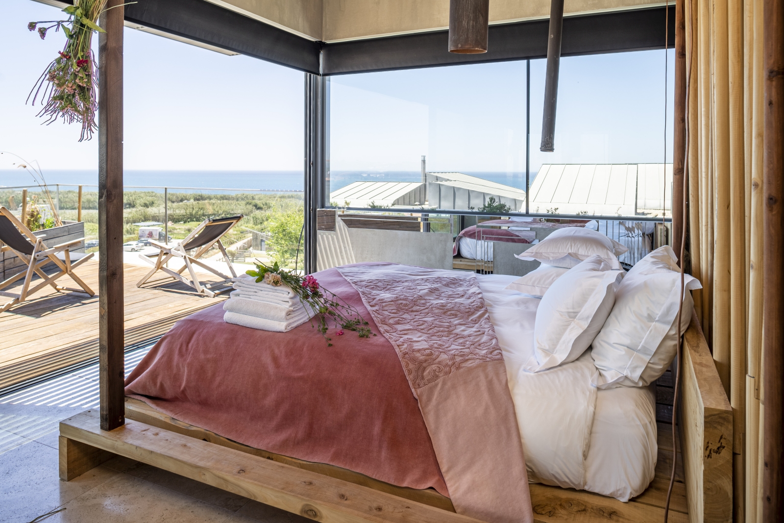 Double bedroom with outdoor area