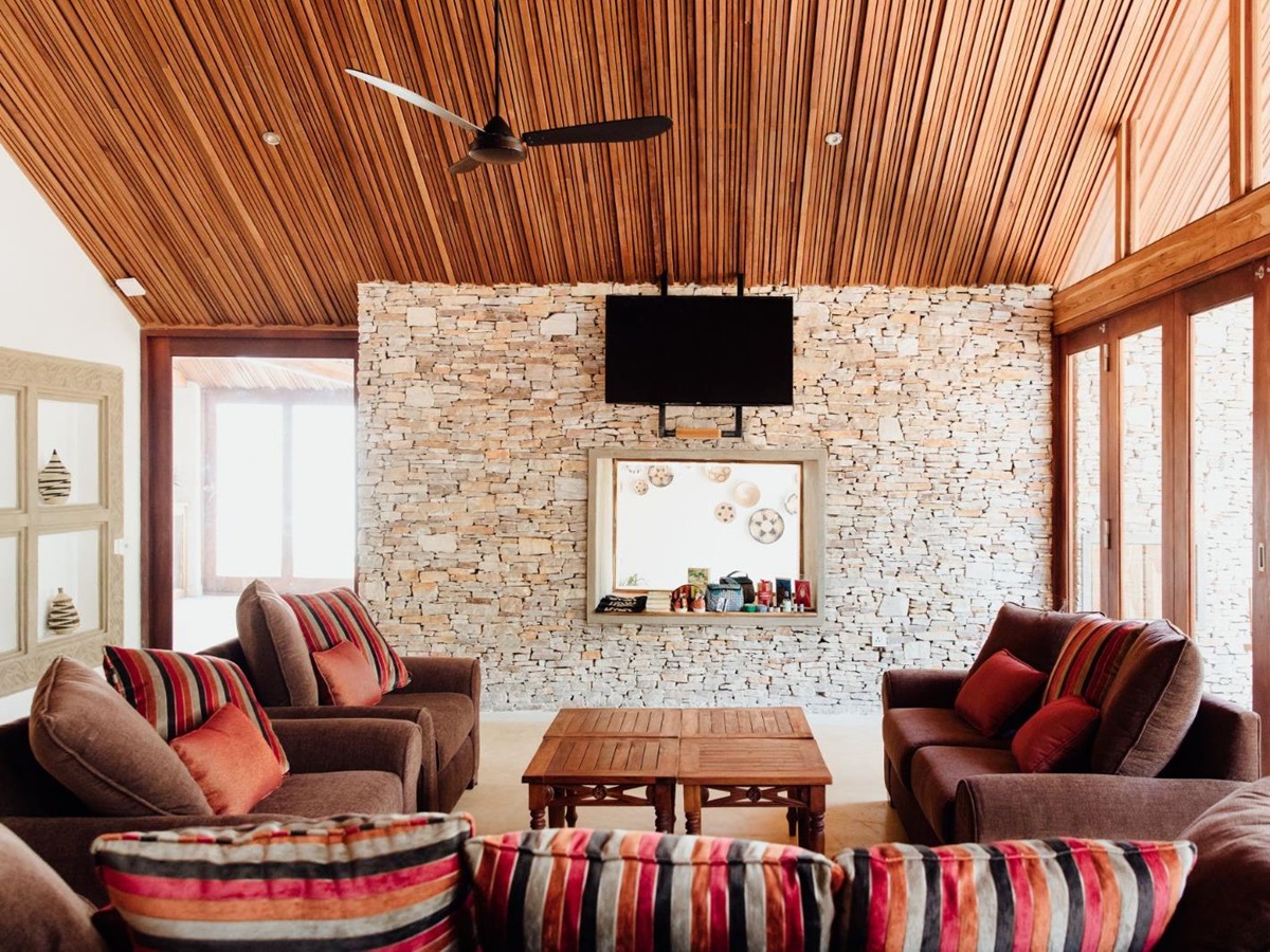 Lounge area and television at The Retreat in Kigali, Rwanda