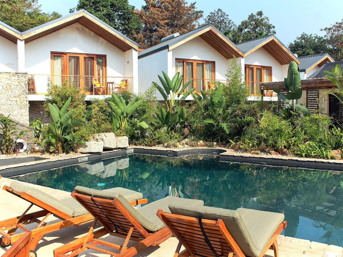 Poolside sun loungers at The Retreat in Kigali, Rwanda