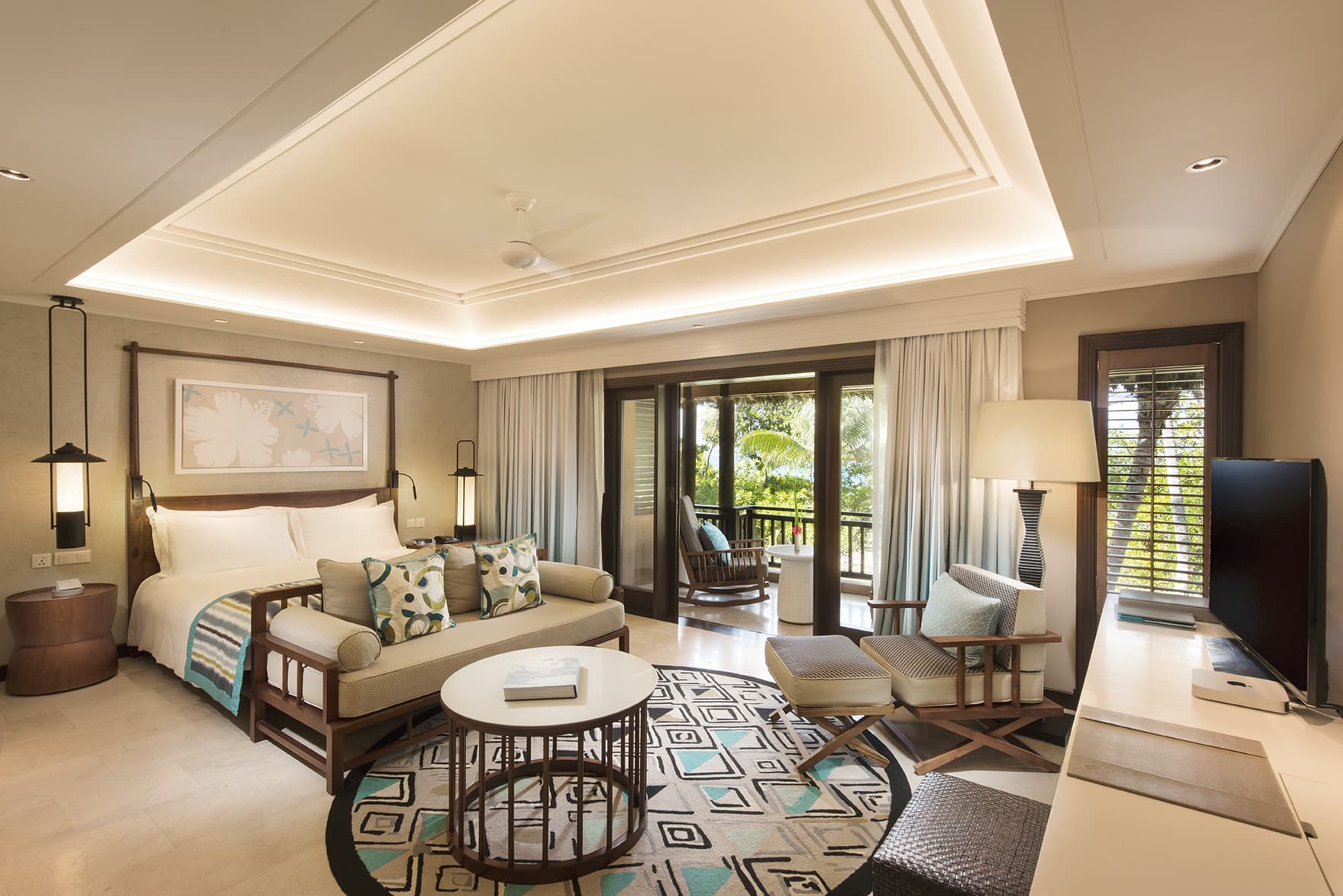 bedroom of the junior suite of Constance Lemuria, Seychelles