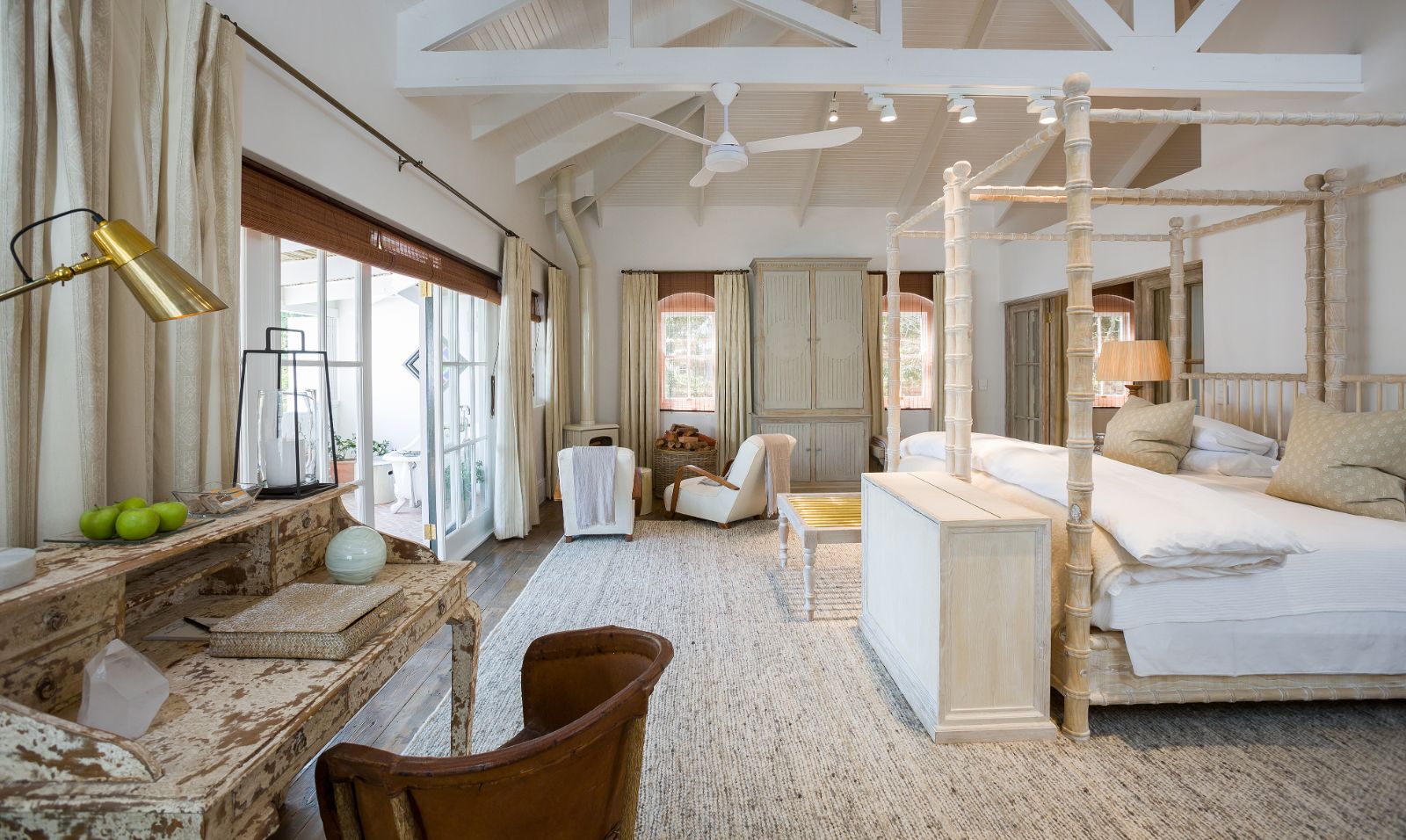 Bedroom of Gelatenheid Cottage at Akademie Street Boutique Hotel in Cape Town