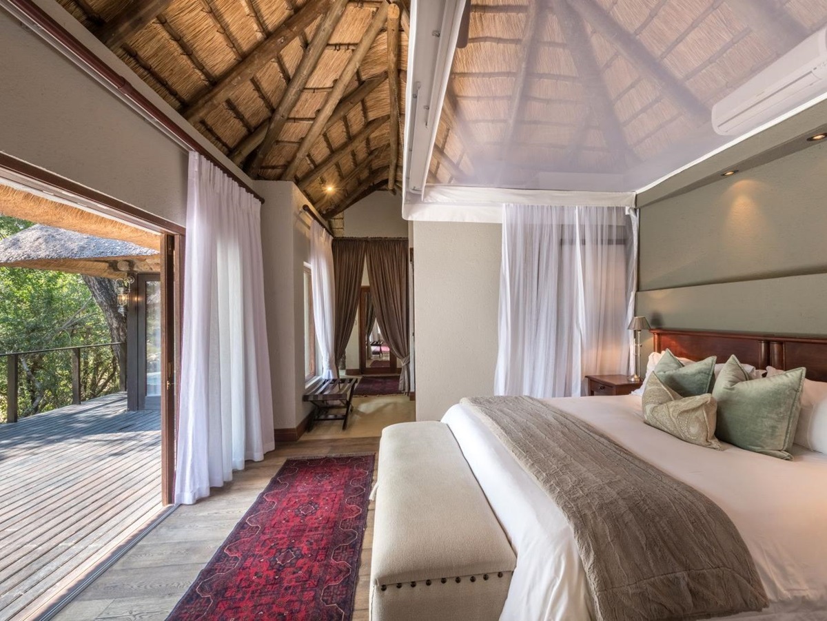 Bedroom at Dulini in South Africa