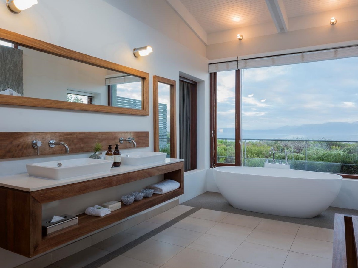 Suite 23 bathroom at Grootbos Forest Lodge in South Africa