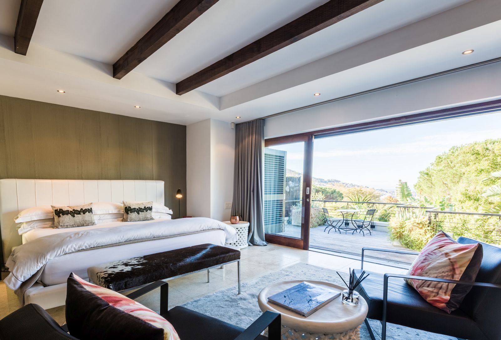 Deluxe room at Kensington Place in South Africa 