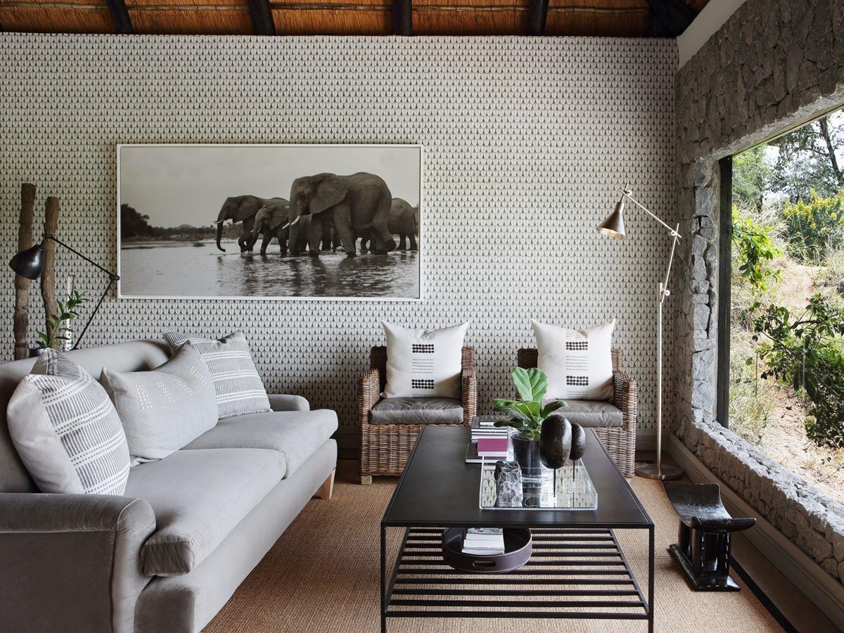 Sitting area at Londolozi Granite Suites in South Africa