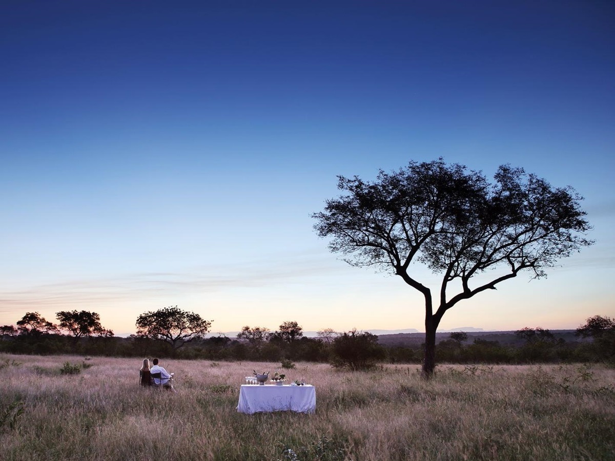 Sundowner at Londolozi Tree Camp in South Africa