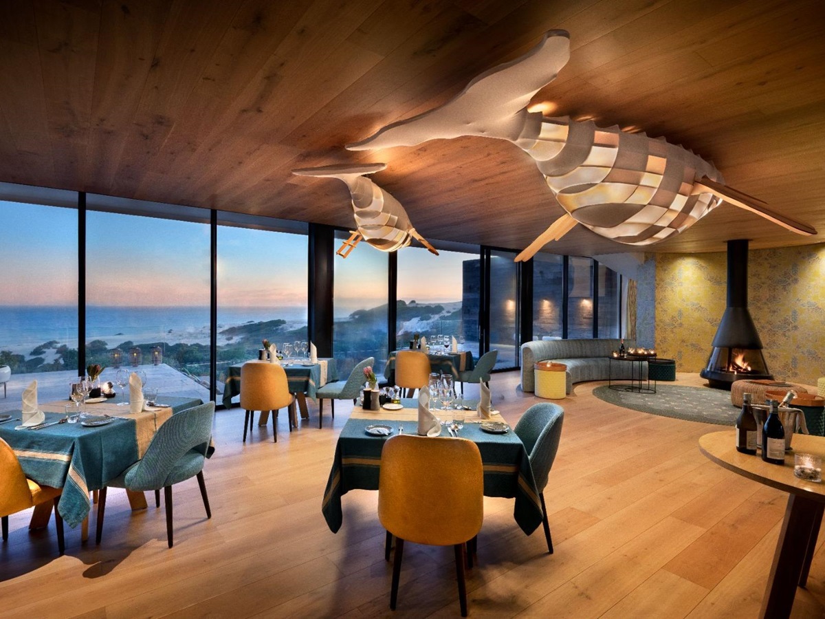Dining room at Morukuru Beach Lodge in the De Hoop Nature Reserve