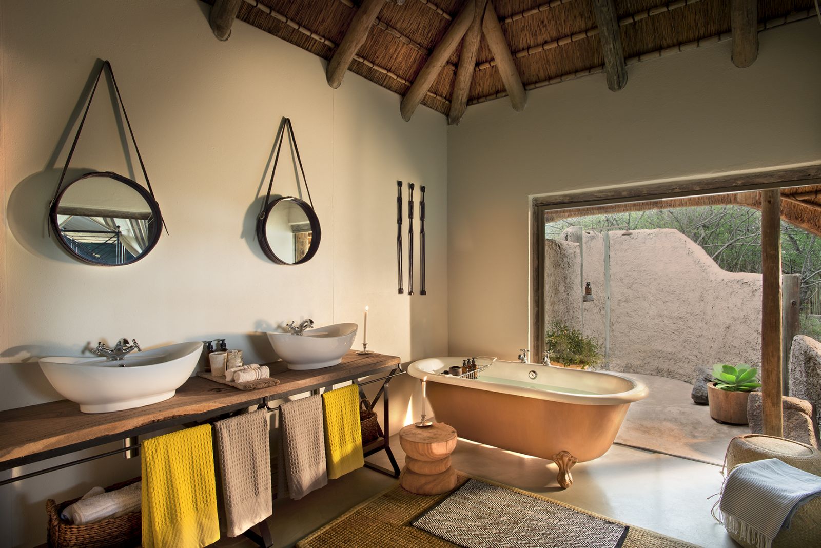 Bathroom at Tanda Tula Safari Camp in South Africa 