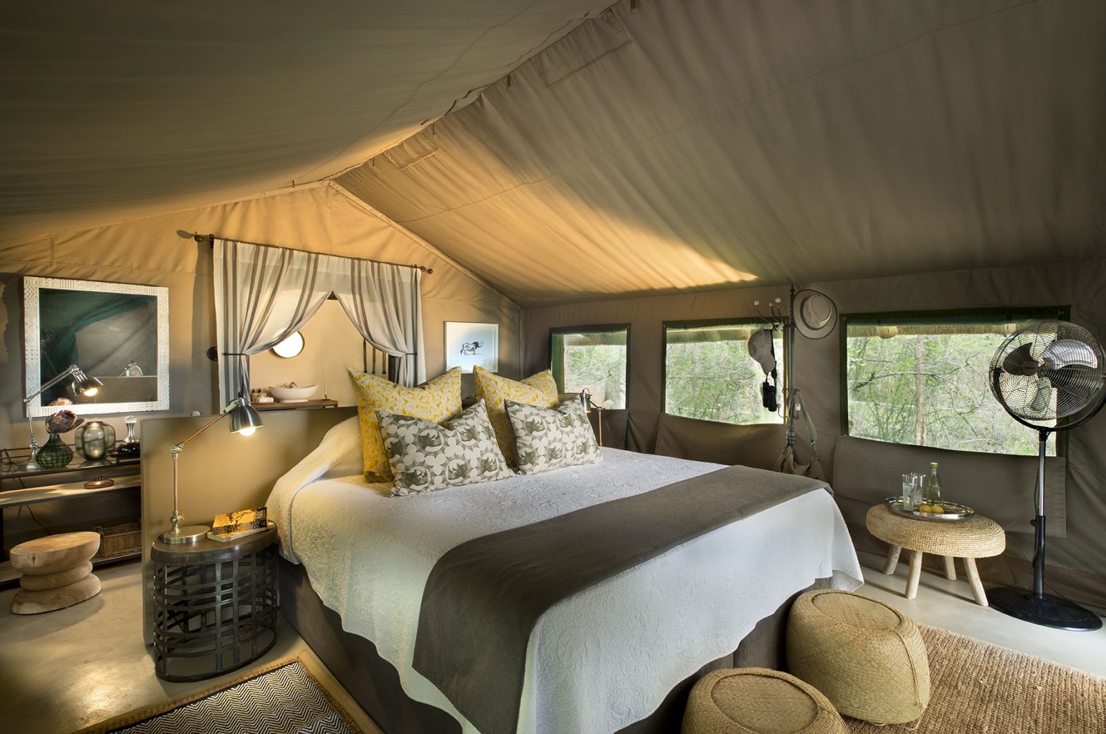 Suite bedroom at Tanda Tula Safari Camp in South Africa 
