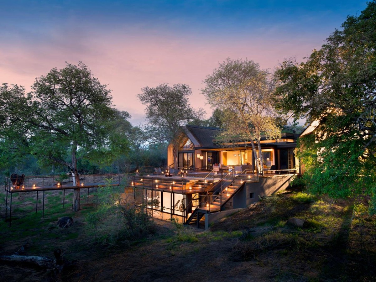 Night exterior view of Fish Eagle Villa at Lion Sands in the Kruger National Park in South Africa