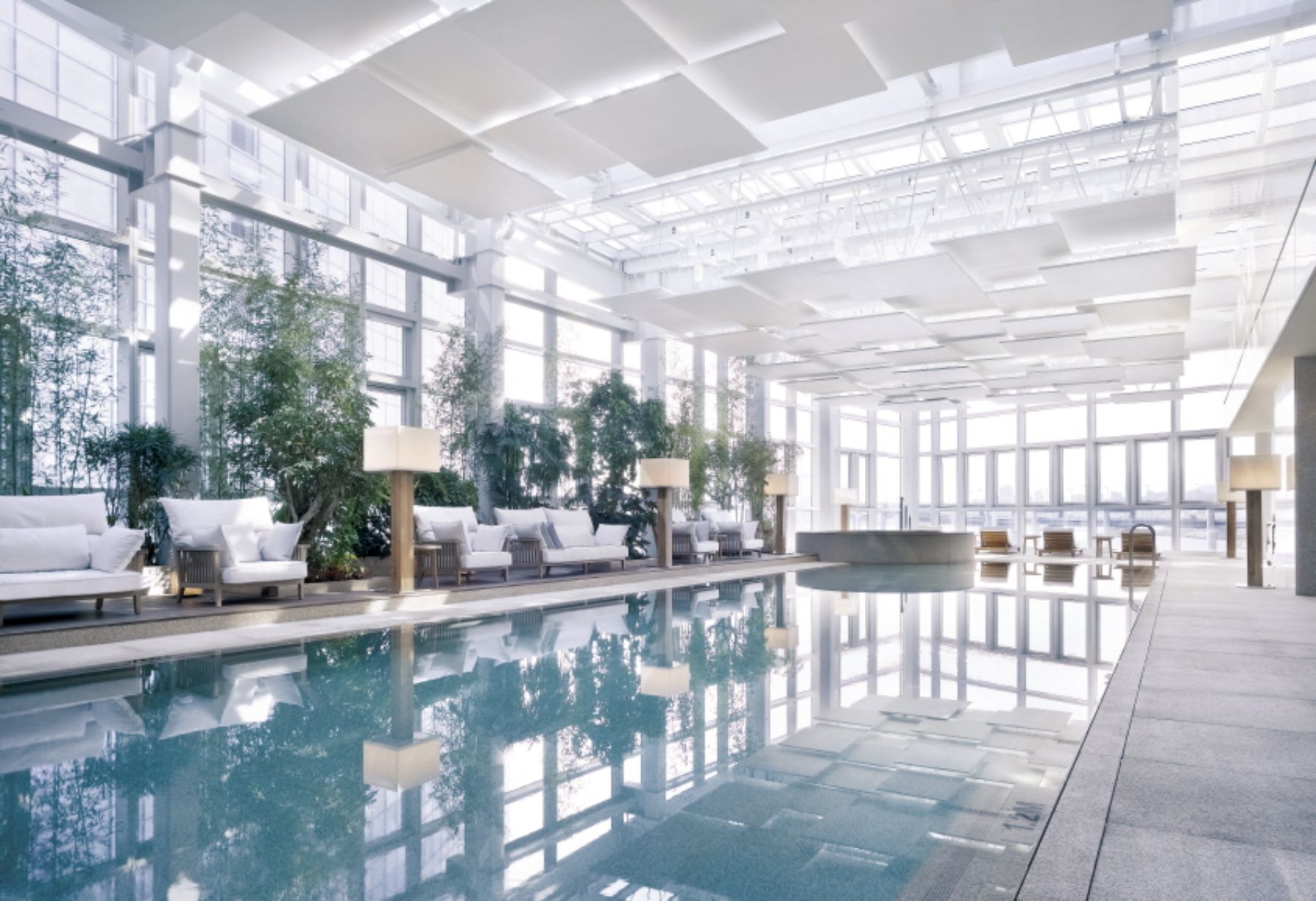 Swimming pool at Lumi Spa, Park Hyatt Busan