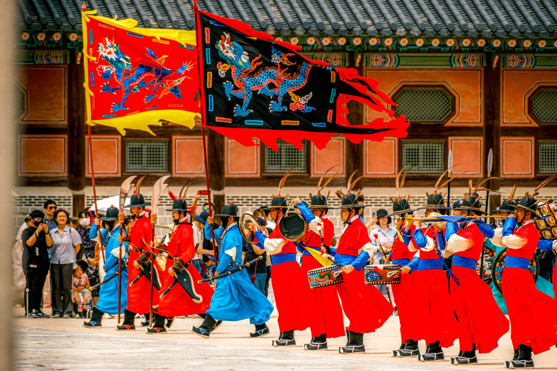 Guard performance at Gyeongbokgung Palace in Seoul