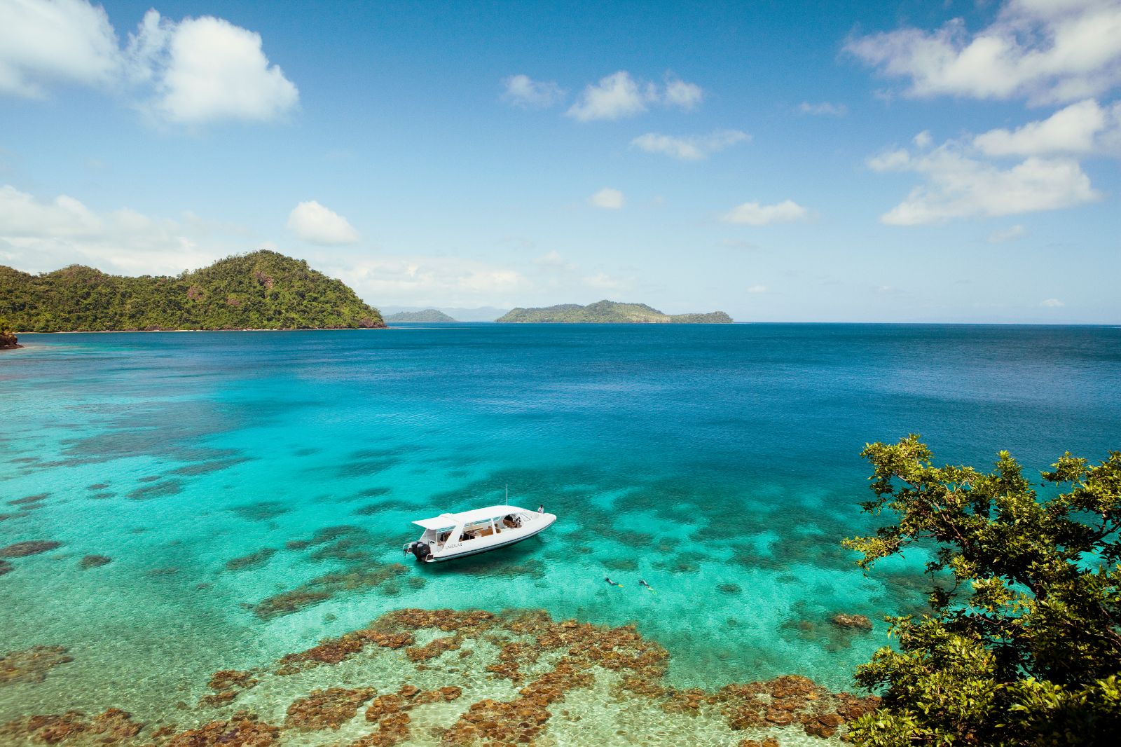 Boat trip to the reefs from COMO Laucala Fiji