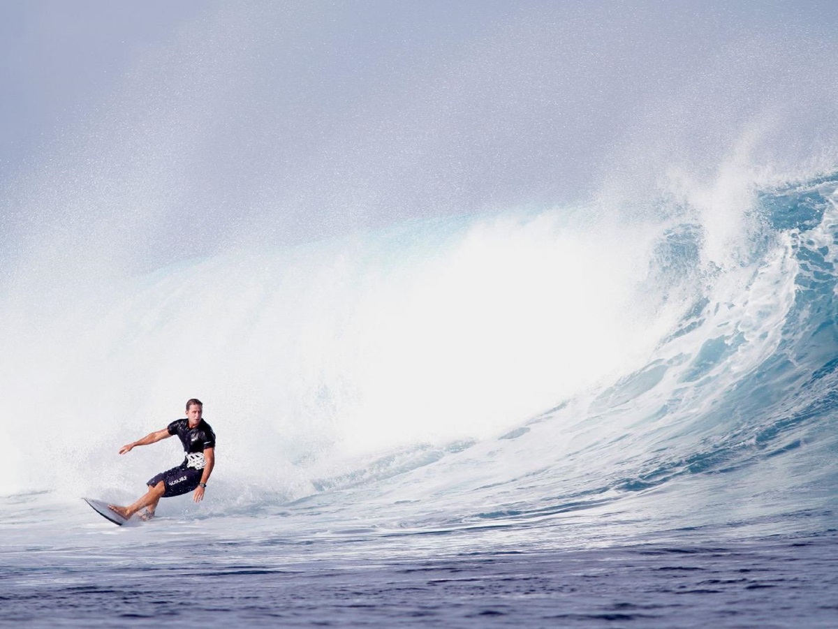 Surfing organised by the Six Senses Fiji