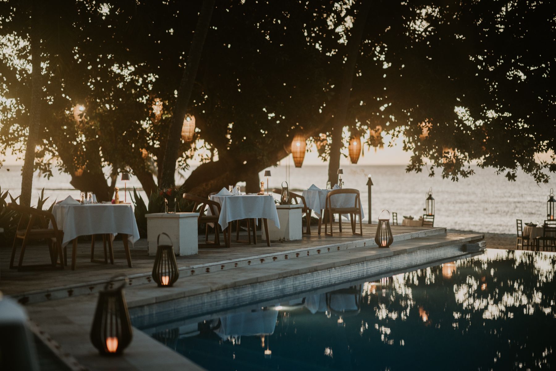 Alfresco dining at Yasawa Island Resort in Fiji