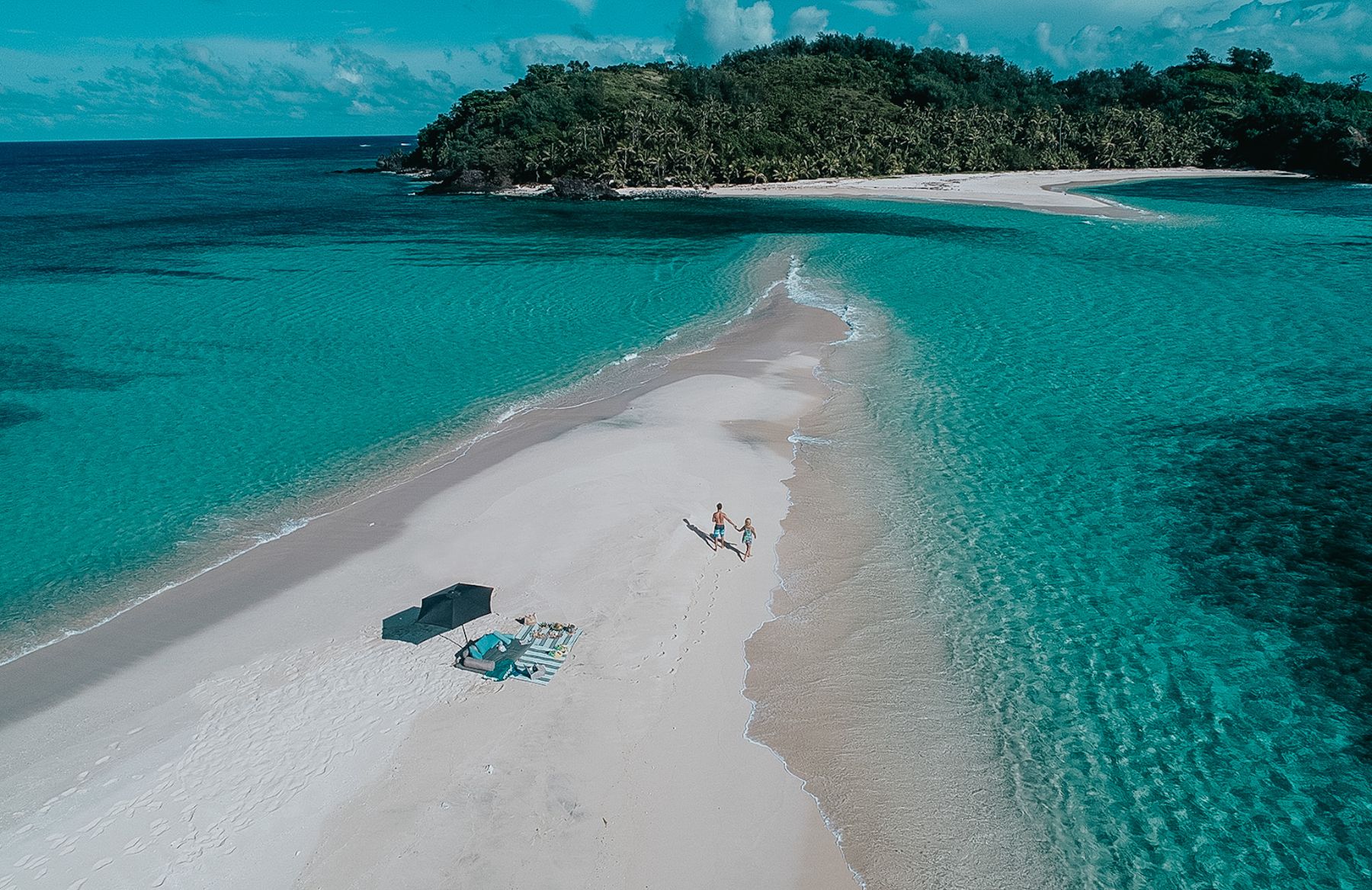 A beach picnic at Yasawa Island Resort in Fiji