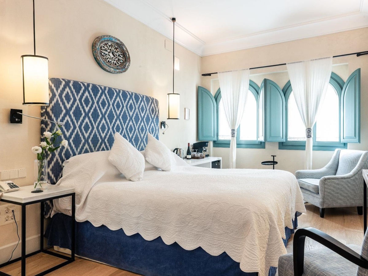 Pool suite bedroom at Corral del Rey in Andalusia
