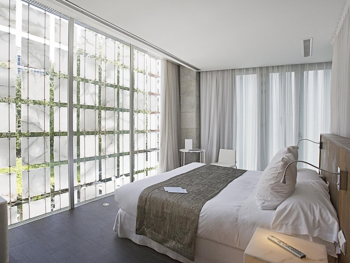 Dreamer room at Hospes Palacio de Los Patos in Spain