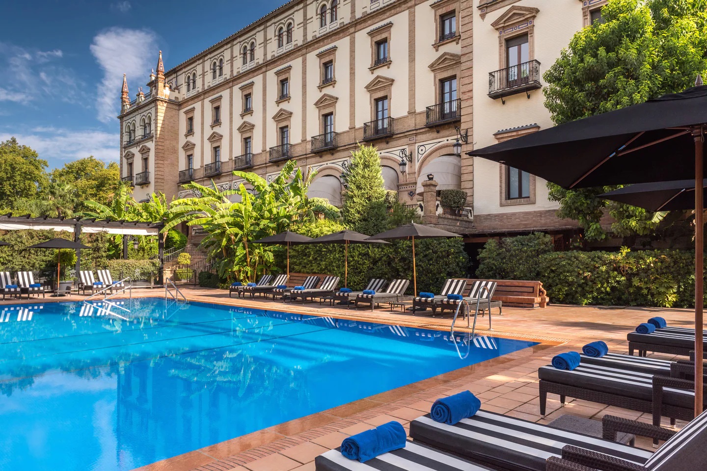 The outdoor swimming pool at Hotel Alfonso XIII Seville