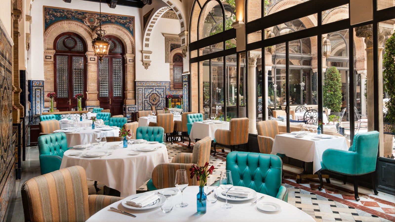 The elegant San Fernando restaurant at Hotel Alfonso XIII Seville