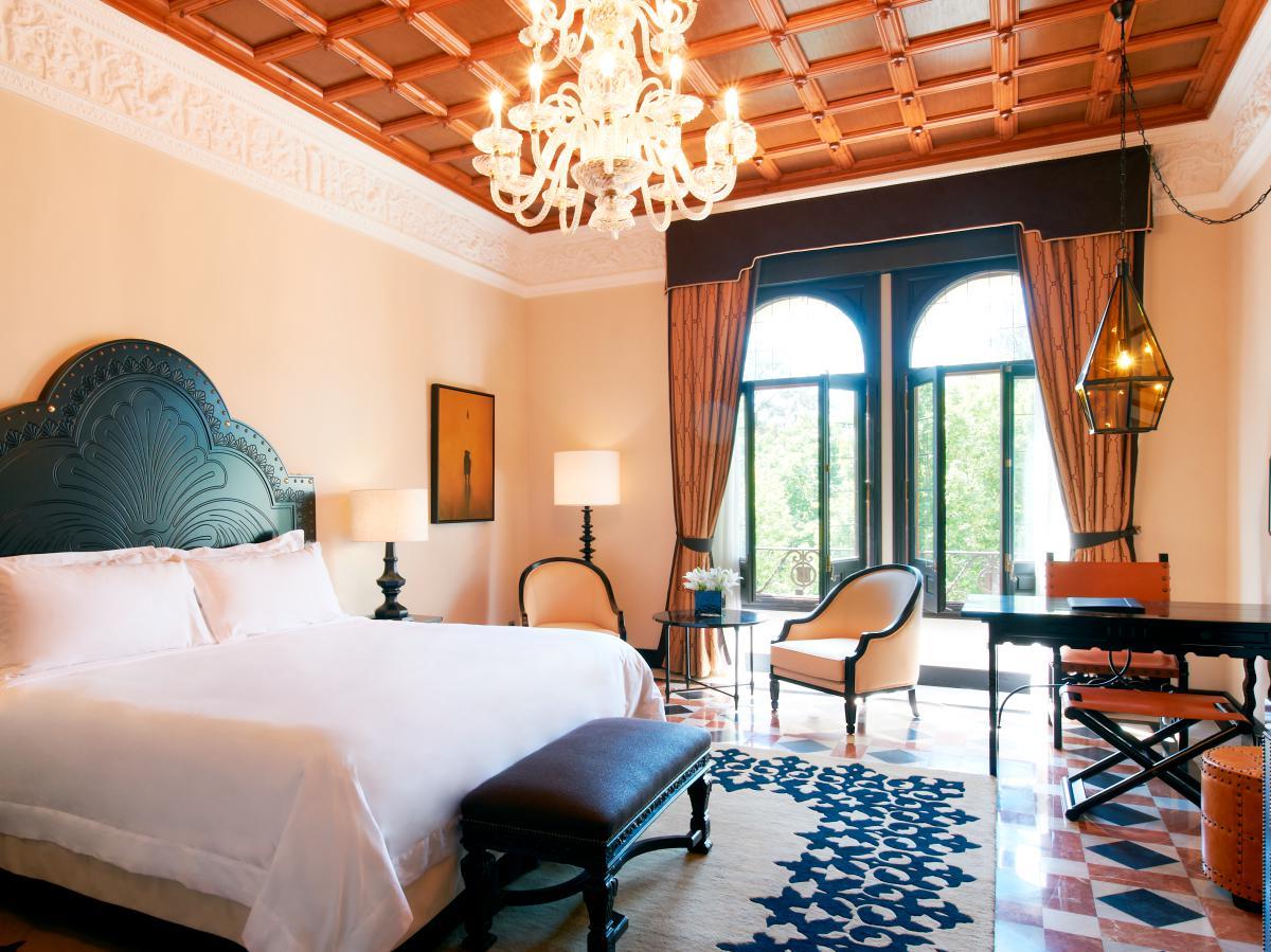 Guest room at the Hotel Alfonso XIII in Seville