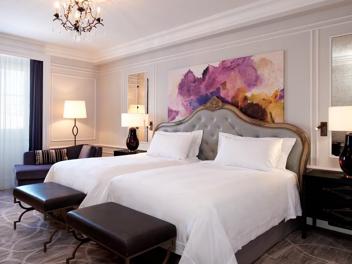 Premium room at Hotel Maria Cristina in Spain