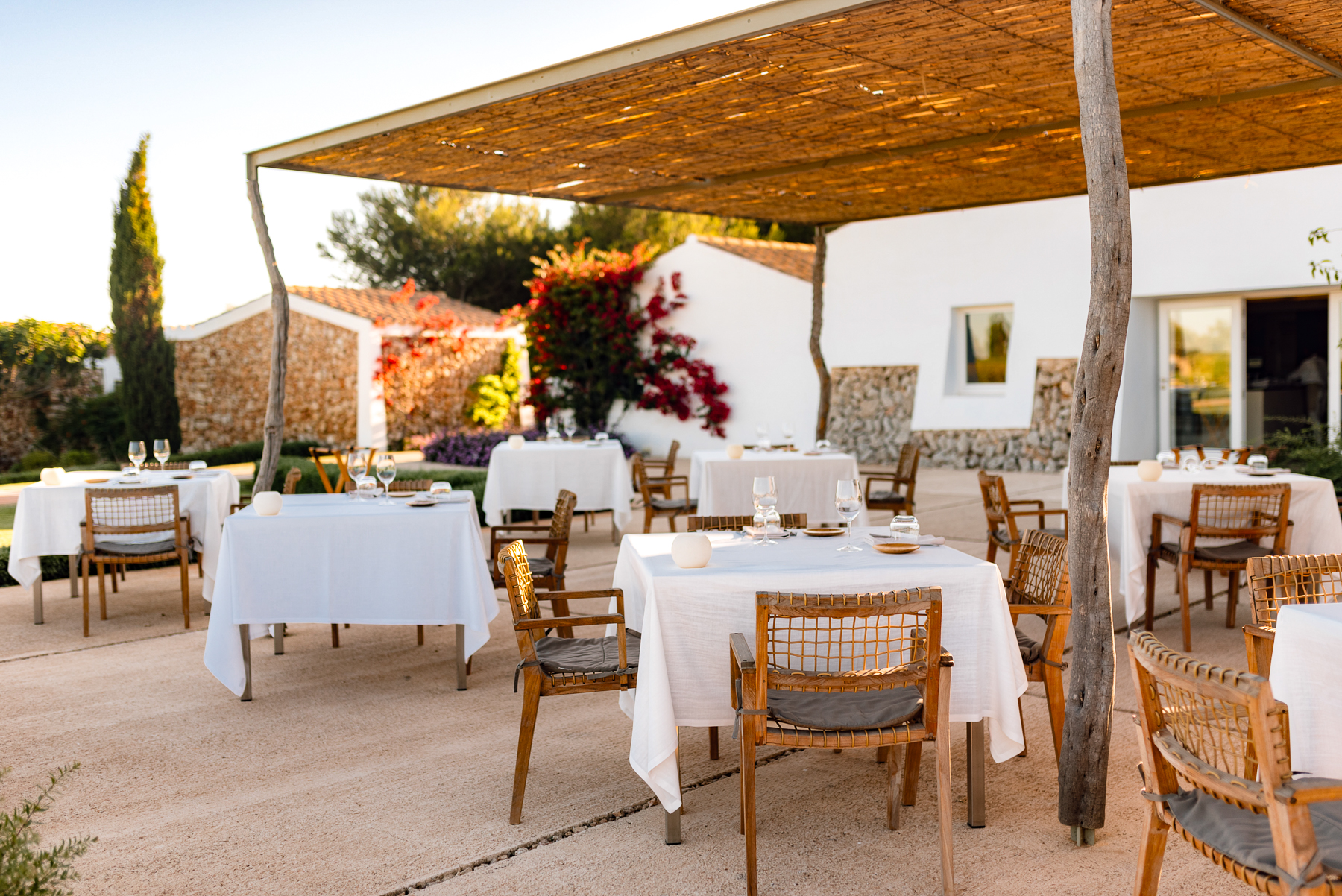 Restaurant seating area at Hotel Torralbenc in Menorca