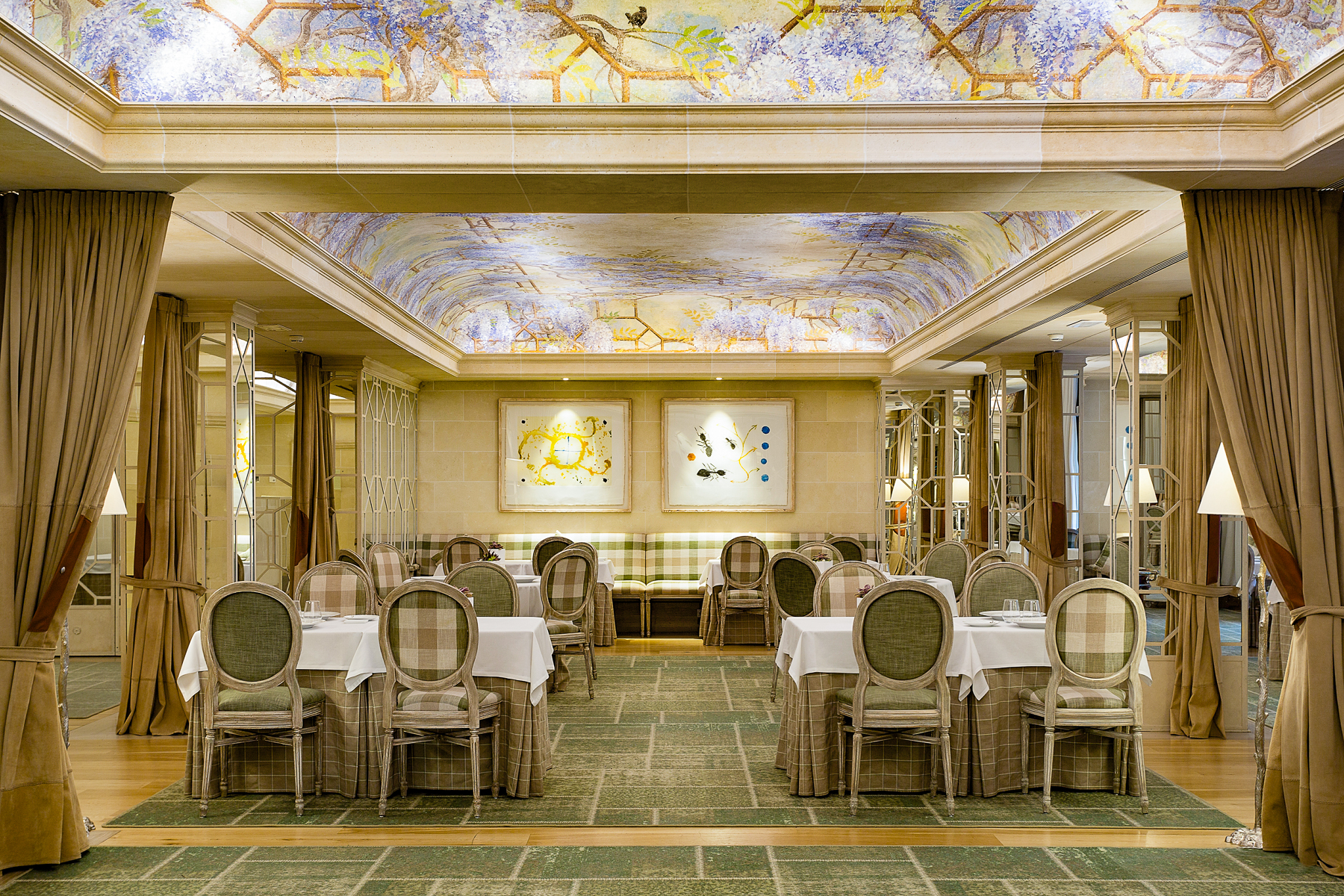 Dining room at the Majestic Hotel & Spa in Barcelona
