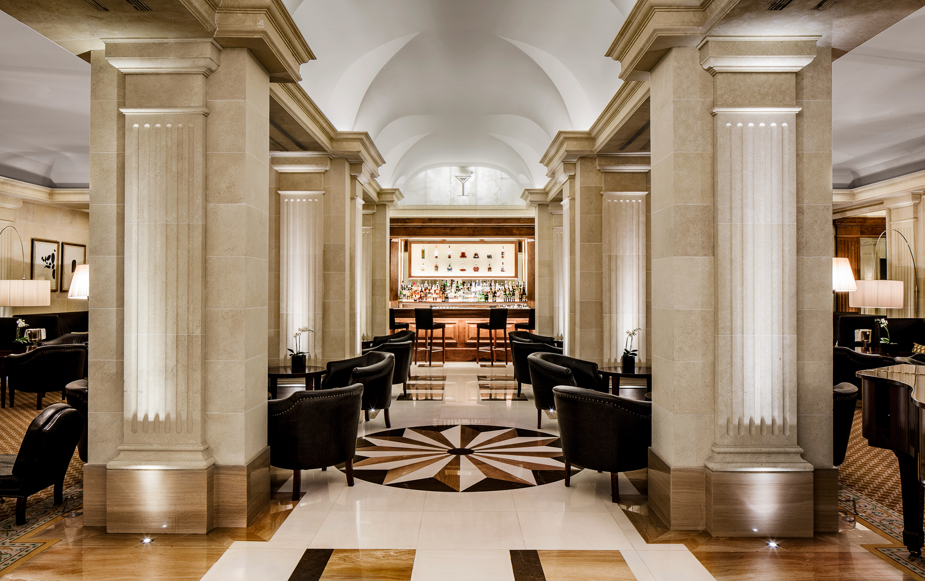 Bar and lobby area at the Majestic Hotel & Spa in Barcelona