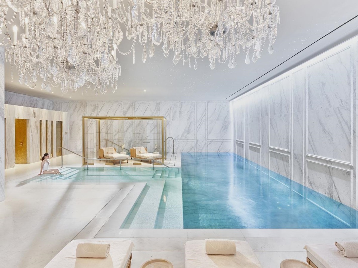 Quiet and serene spa pool at luxury hotel Mandarin Oriental Ritz Madrid