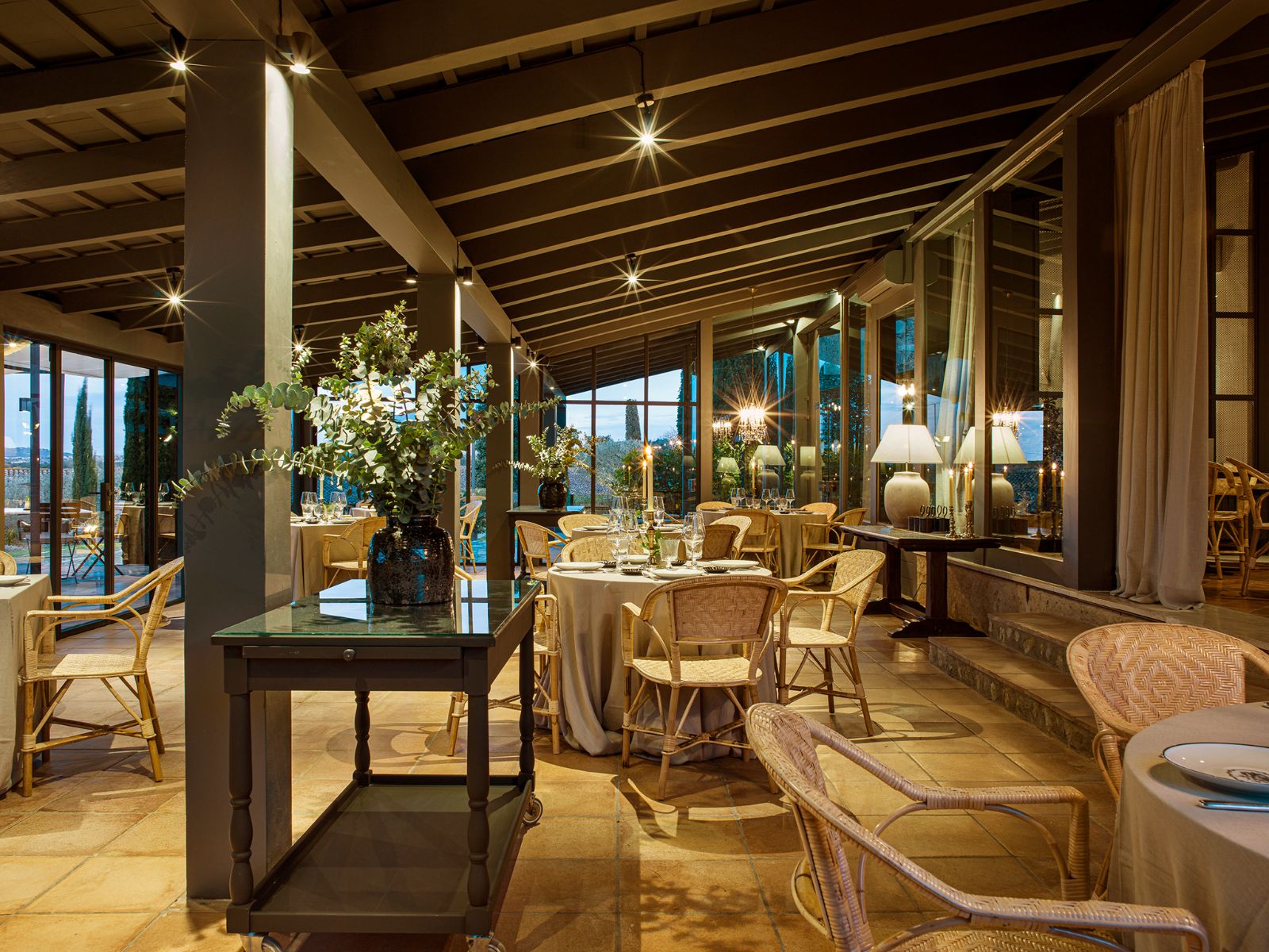 Indoor dining at luxury hotel Mas de Torrent in Spain