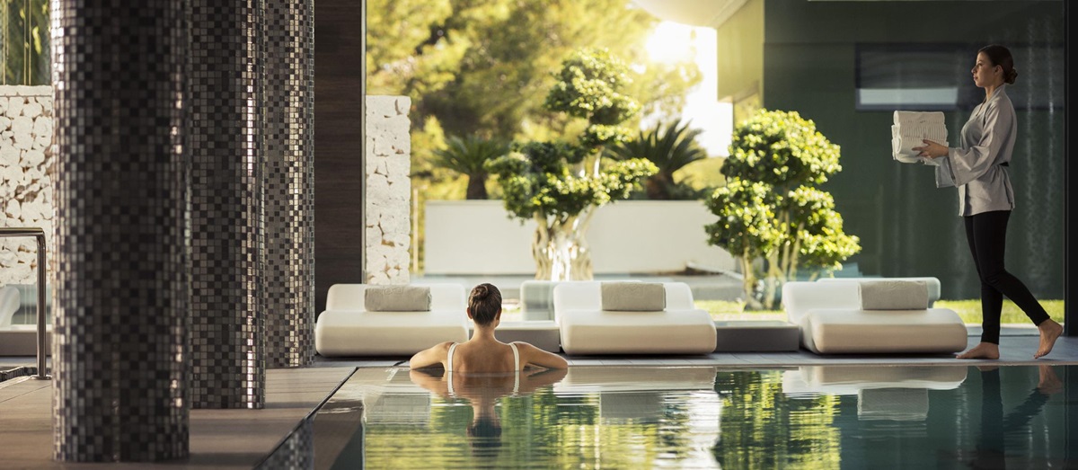 Covered swimming pool in SHA Wellness, Spain
