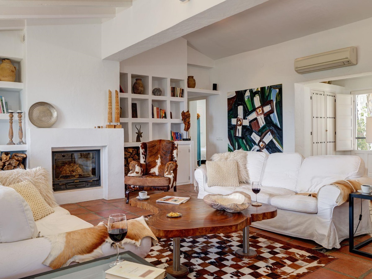 Living room at El Refugio