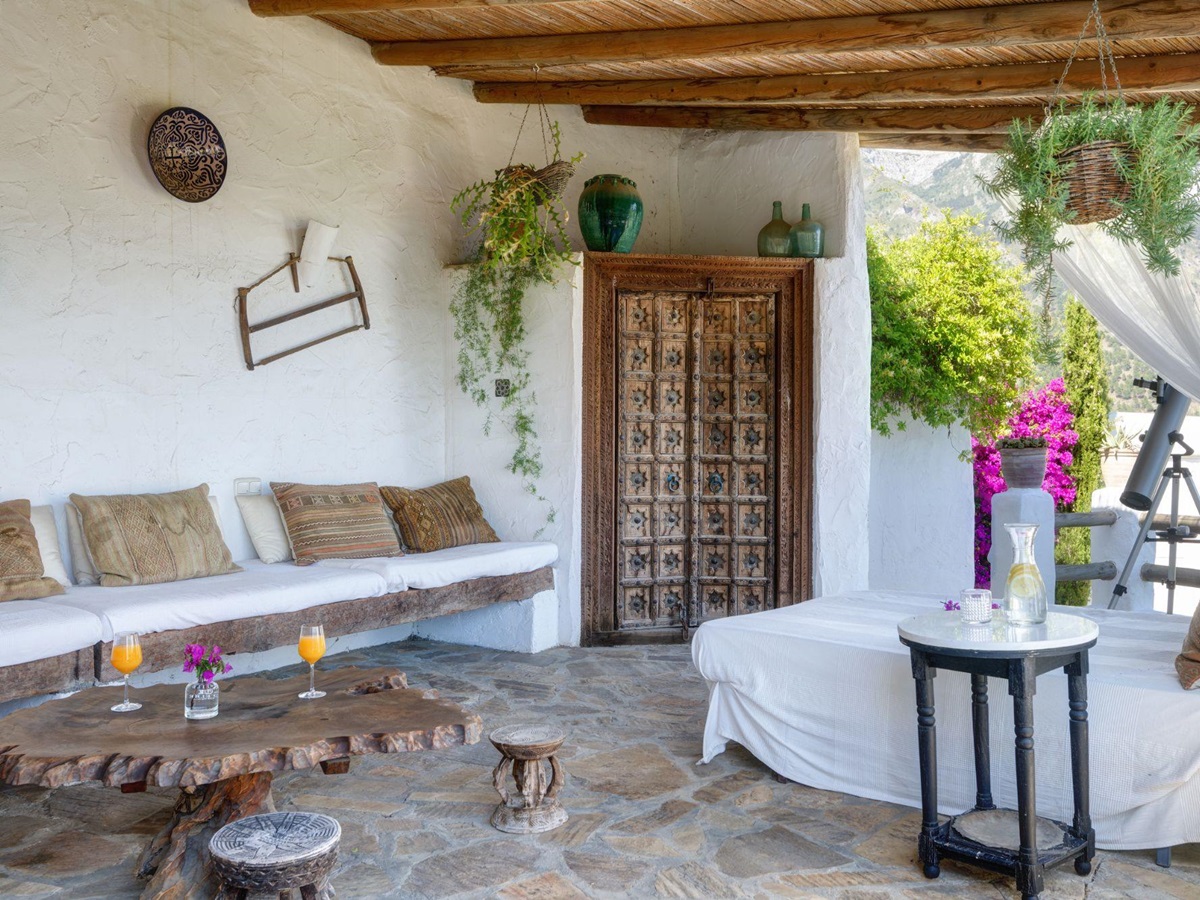 Outdoor seating at El Refugio