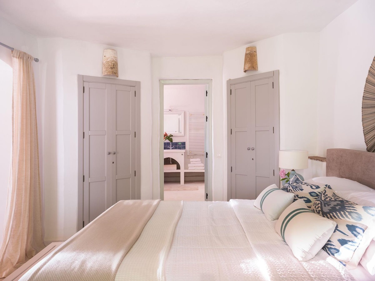 Double bedroom at Finca Flores, Andalucia