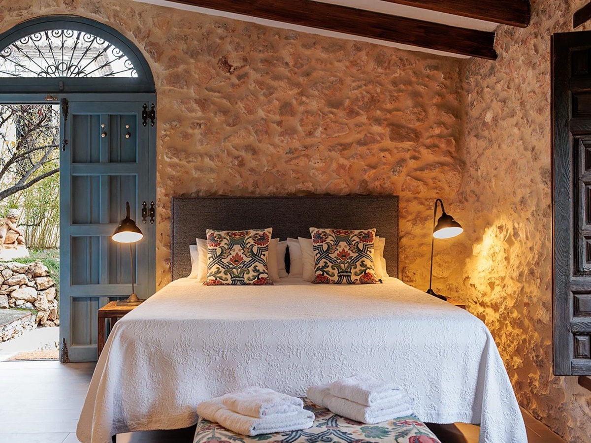 Double bedroom at Finca Jardin Bonito, Andalucia